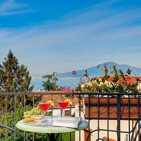 Casa Vacanze Villa Antonella By Gocce Vico Equense Luaran gambar